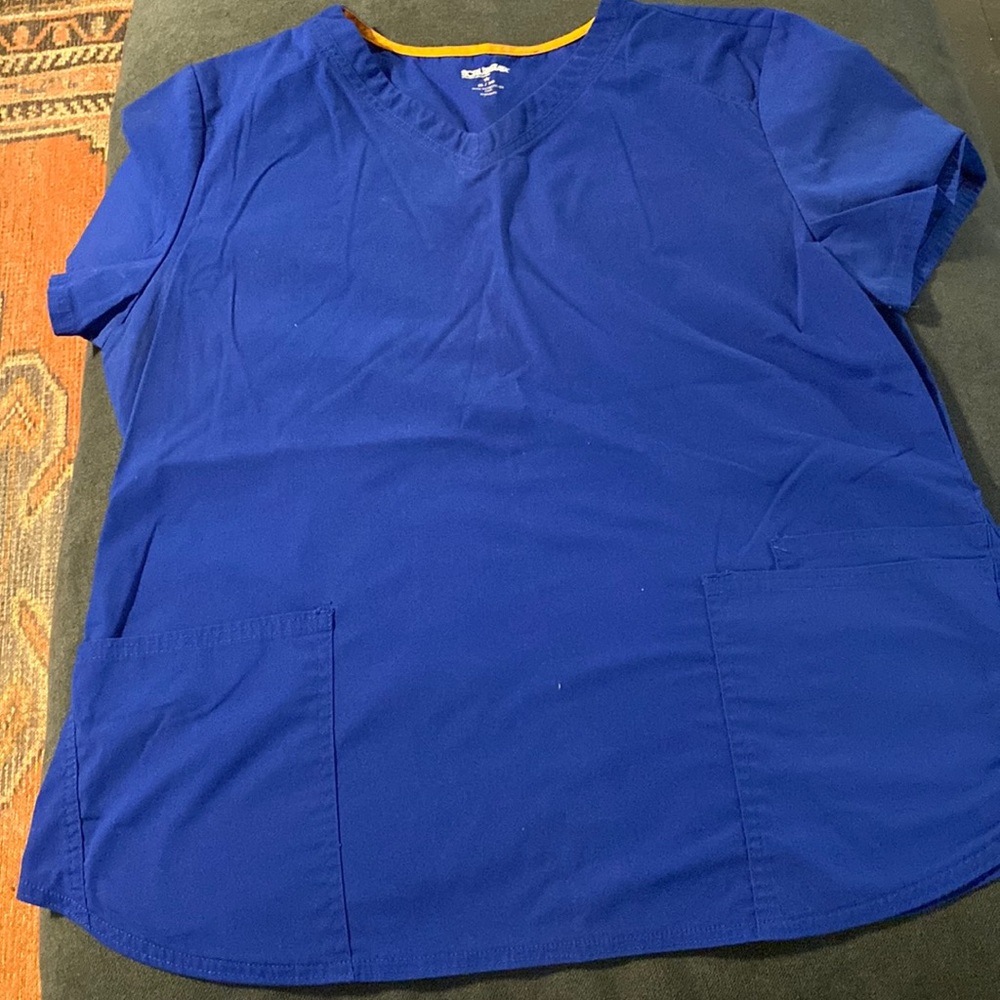 Womens Scrubstar XL top in Royal Blue